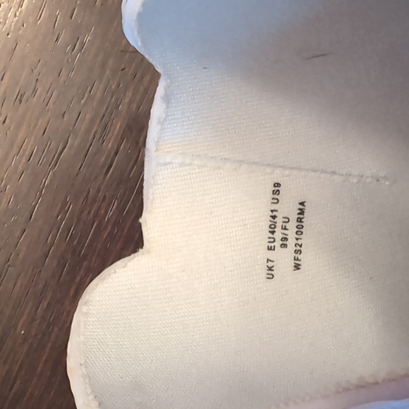 Hunter Refined Stitch Detail Chelsea Rain Boots - Picture 7 of 8